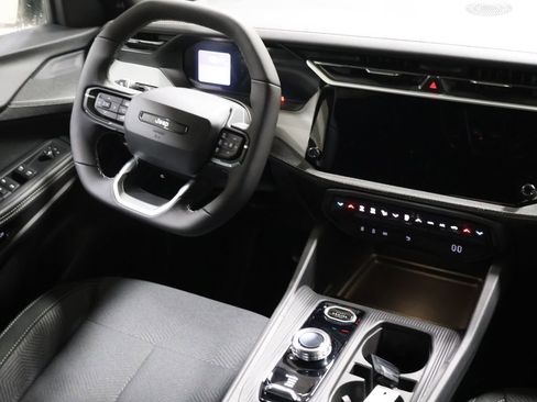 New 2026 Jeep Cherokee Laredo AWD/4WD image 18