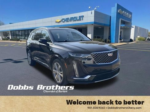 Used 2024 Cadillac XT6 Premium Luxury w/ Technology Package AWD/4WD image 2