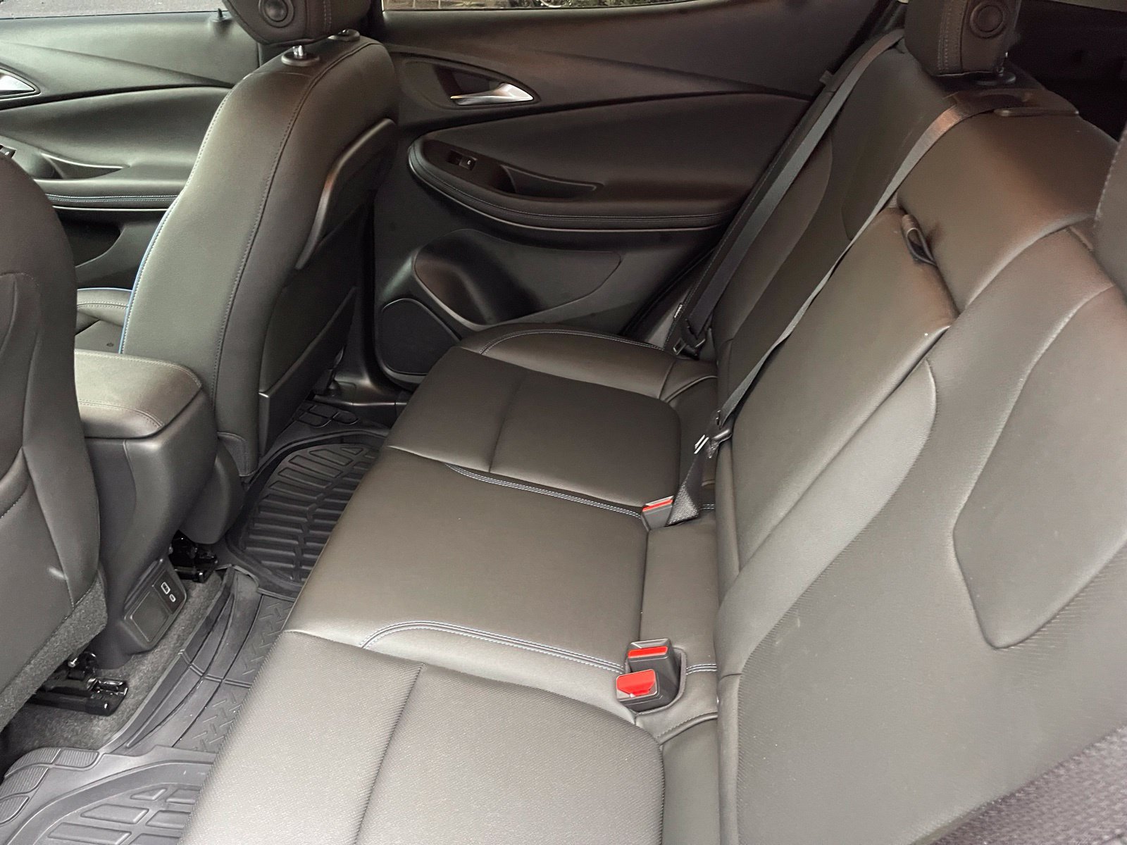 Used 2026 Buick Encore GX Sport Touring w/ Advanced Technology Package FWD image 6