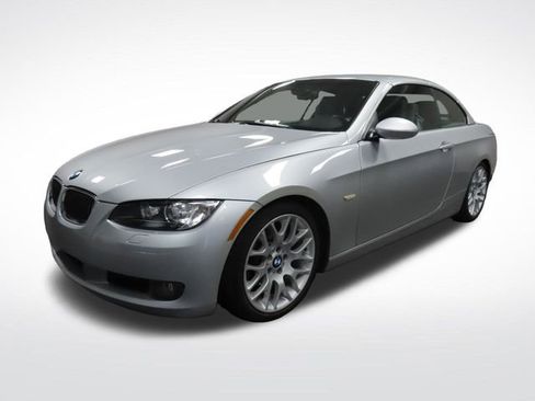 Used 2009 BMW 328i Convertible image 1