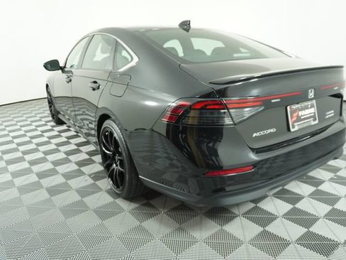 Used 2025 Honda Accord Sport image 5