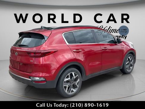 Used 2022 Kia Sportage EX w/ EX Technology Package FWD image 7