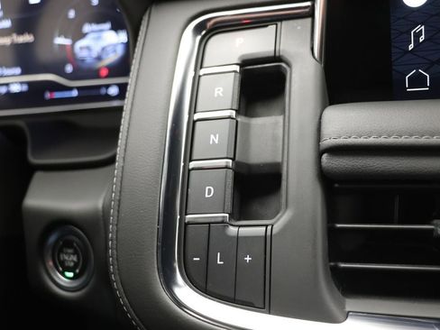 Used 2022 GMC Yukon SLE w/ Gmc Pro Safety Plus Package image 26