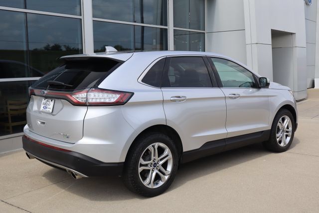 Used 2017 Ford Edge Titanium w/ Technology Package AWD/4WD image 3