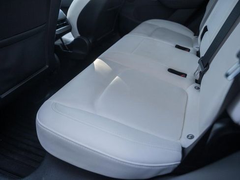 Used 2021 Tesla Model Y Long Range image 34