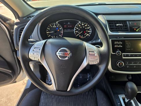 Used 2016 Nissan Altima 2.5 S w/ Power Driver Seat Package FWD image 39