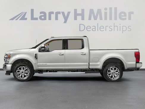 Used 2022 Ford F350 Lariat w/ Tremor Off-Road Package AWD/4WD image 9
