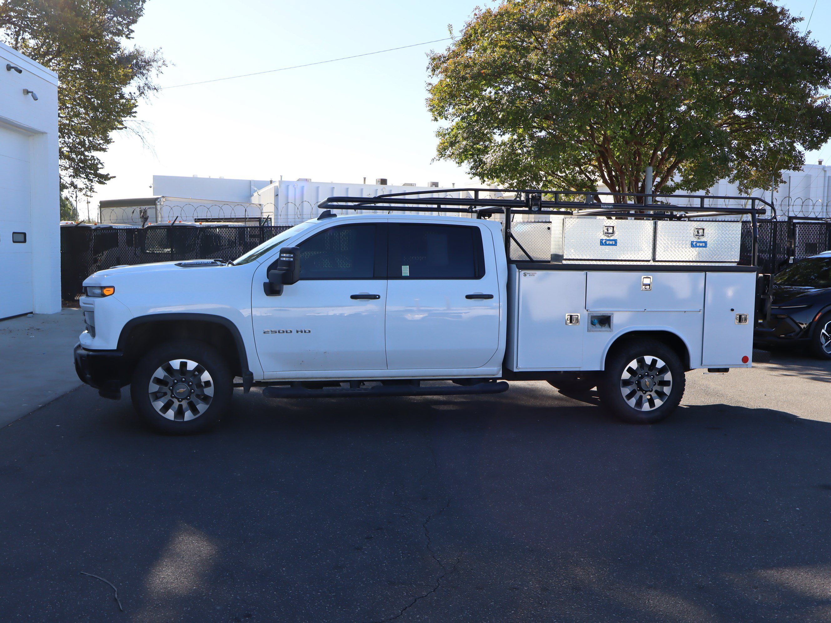 Used 2024 Chevrolet Silverado 2500 Custom w/ Custom Value Package AWD/4WD image 8