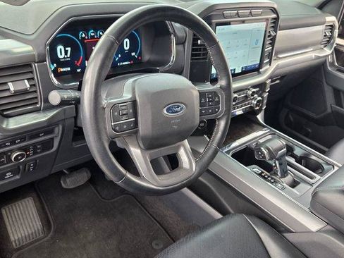 Used 2022 Ford F150 Lariat RWD image 11