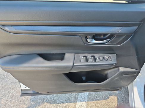 Certified 2024 Honda CR-V EX image 10
