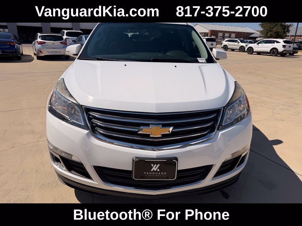 Used 2017 Chevrolet Traverse LT w/ Style and Technology Package FWD image 7