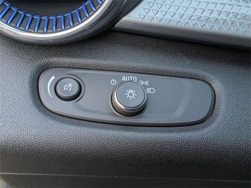 New 2026 Chevrolet Trax LT w/ Driver Confidence Package image 14