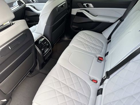 New 2026 BMW X5 xDrive40i w/ M Sport Package image 12