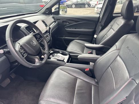 Certified 2022 Honda Pilot Black Edition image 34