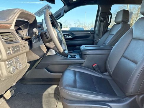 Used 2024 Chevrolet Suburban LT AWD/4WD image 20