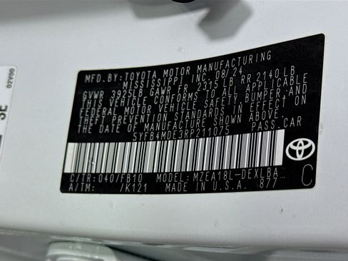 Used 2024 Toyota Corolla LE image 39