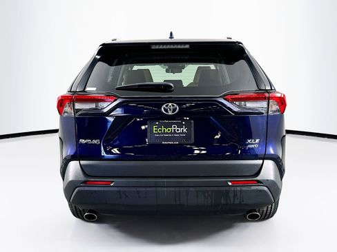 Used 2020 Toyota RAV4 XLE Premium AWD/4WD image 7