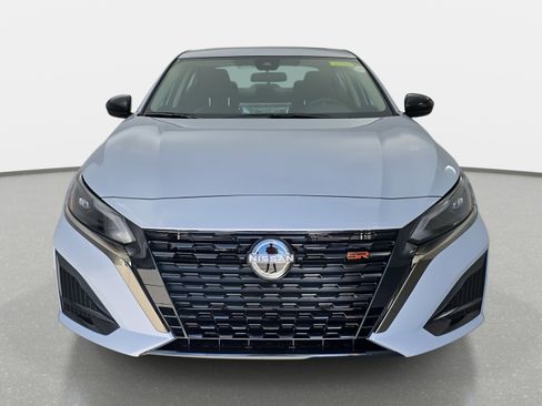 New 2025 Nissan Altima 2.5 SR w/ SR Premium Package image 2