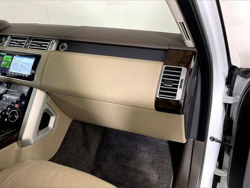 Used 2022 Land Rover Range Rover Westminster Edition image 16