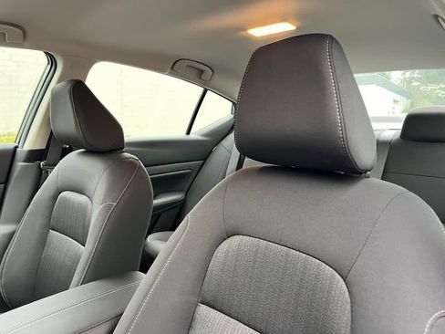 New 2026 Nissan Altima 2.5 SV FWD image 9