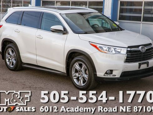Used 2015 Toyota Highlander Limited image 1
