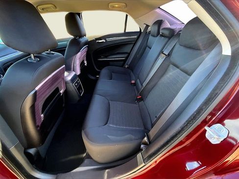 Used 2019 Chrysler 300 Touring w/ Sport Appearance Package image 28