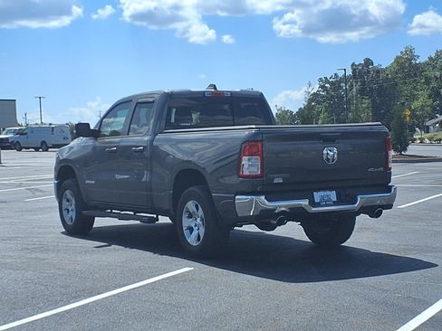Used 2022 RAM 1500 Big Horn AWD/4WD image 4