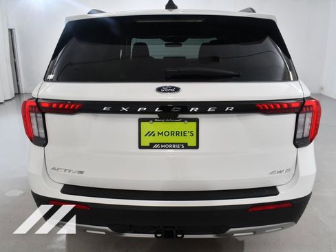 New 2025 Ford Explorer Active w/ Active Comfort Package image 13