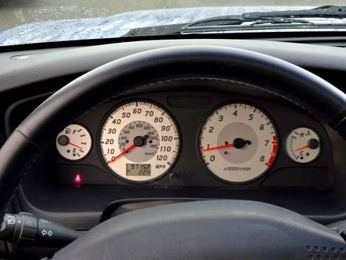 Used 2001 Nissan Pathfinder SE image 14