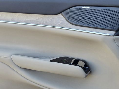 New 2025 Volvo EX90 Plus w/ Protection Package Premier image 20