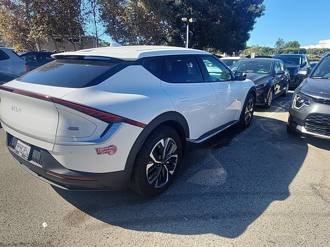 Used 2024 Kia EV6 Light RWD image 3
