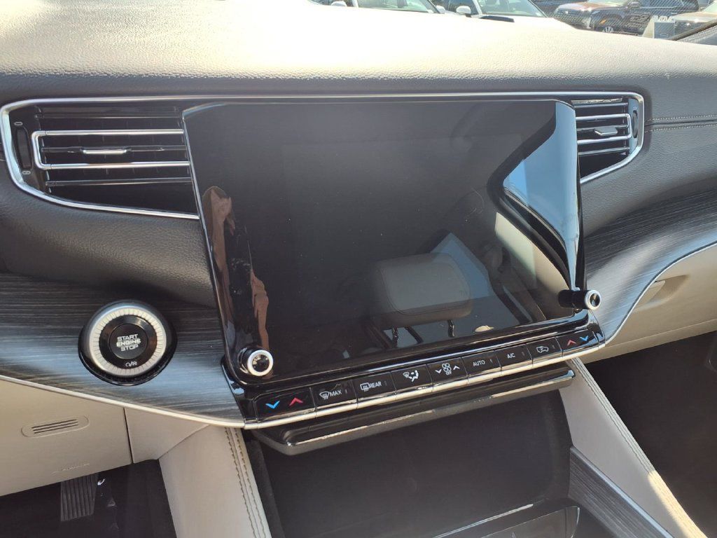 Used 2024 Jeep Wagoneer Series III AWD/4WD image 19