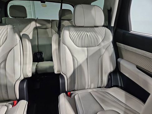 Used 2025 Hyundai Palisade Calligraphy AWD/4WD image 14