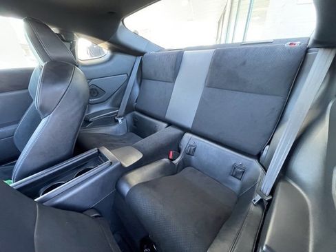 Used 2025 Toyota GR86 Premium w/ Performance Package image 22