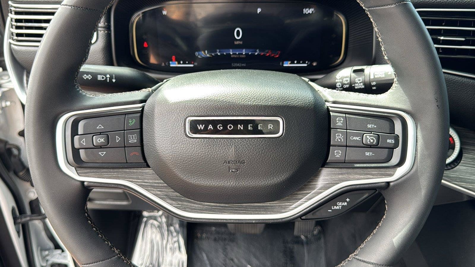 Used 2023 Jeep Wagoneer Series II w/ Premium Group I AWD/4WD image 12