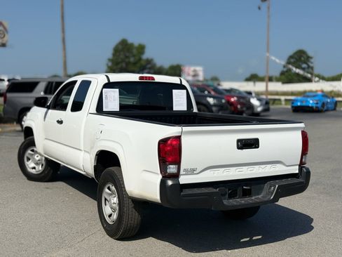 Used 2023 Toyota Tacoma SR RWD image 5