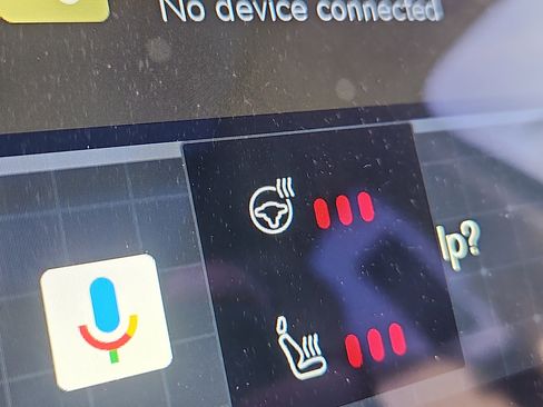 Used 2023 Volvo XC60 B5 Plus w/ Climate Package image 14