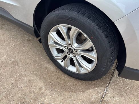 Certified 2024 Ford Edge Titanium AWD/4WD image 8