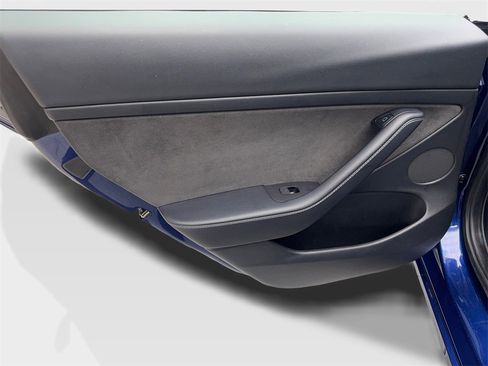 Used 2023 Tesla Model 3 Performance image 37