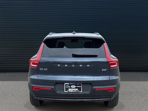 New 2026 Volvo XC40 B5 Plus w/ Climate Package image 6