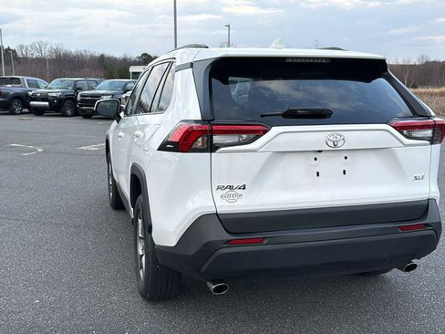 Used 2024 Toyota RAV4 XLE image 9