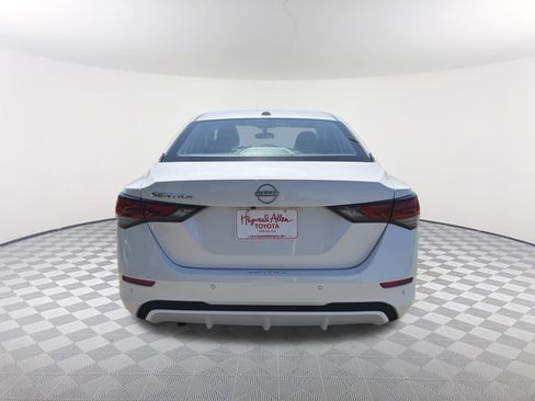 Used 2025 Nissan Sentra SV FWD image 15