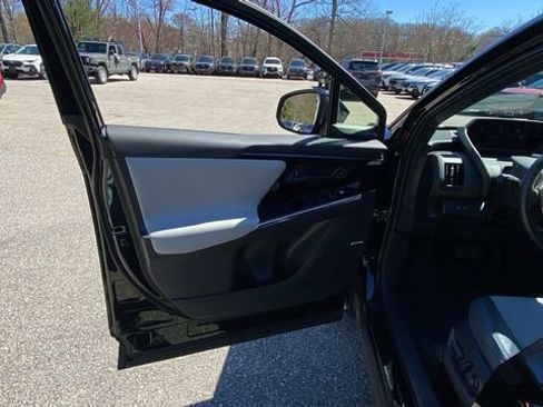 Certified 2023 Subaru Solterra AWD image 17