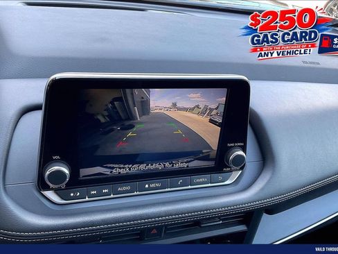 Used 2024 Nissan Rogue S FWD image 20