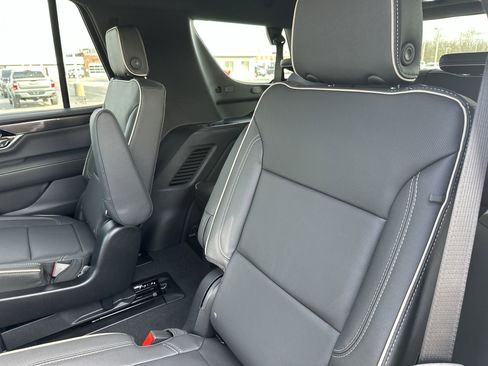 New 2026 GMC Yukon Elevation image 21