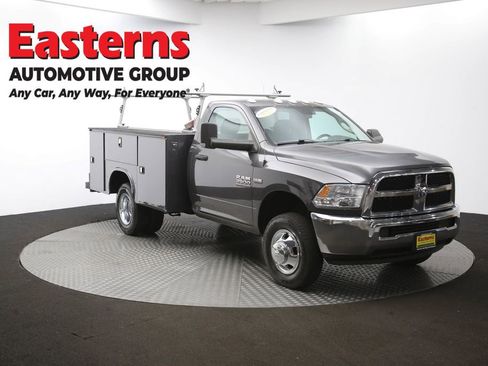Used 2018 RAM 3500 Tradesman w/ Chrome Appearance Group image 49