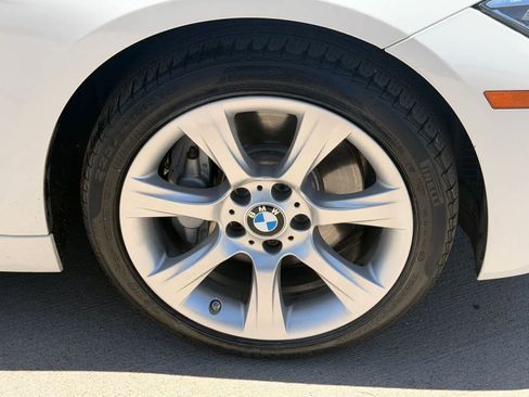 Used 2013 BMW 335i xDrive Sedan AWD/4WD image 10