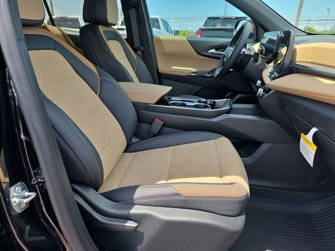 New 2026 Chevrolet Equinox ACTIV w/ Safety and Technology Package FWD image 15