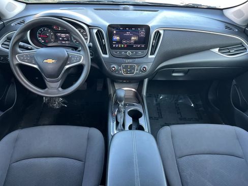 Used 2023 Chevrolet Malibu LT image 4