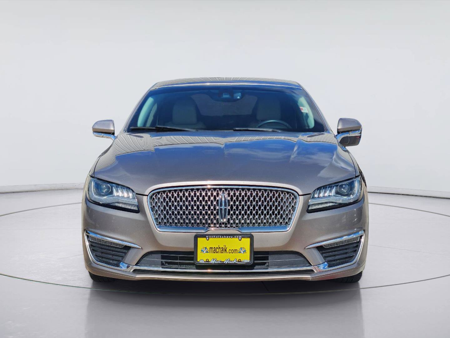 Used 2020 Lincoln MKZ w/ Convenience Package FWD image 2